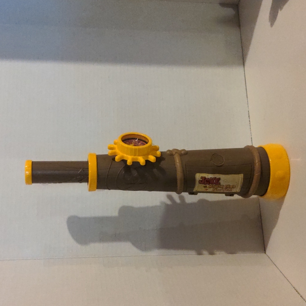 Disney Jake and the Neverland Pirates Telescope Spyglass Compass & Map